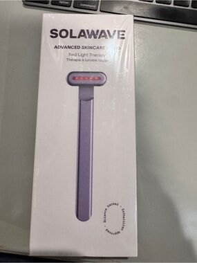 Solawave Red Light Therapy Skincare Tool w/ serum bottle— Purple NEW IN BOX